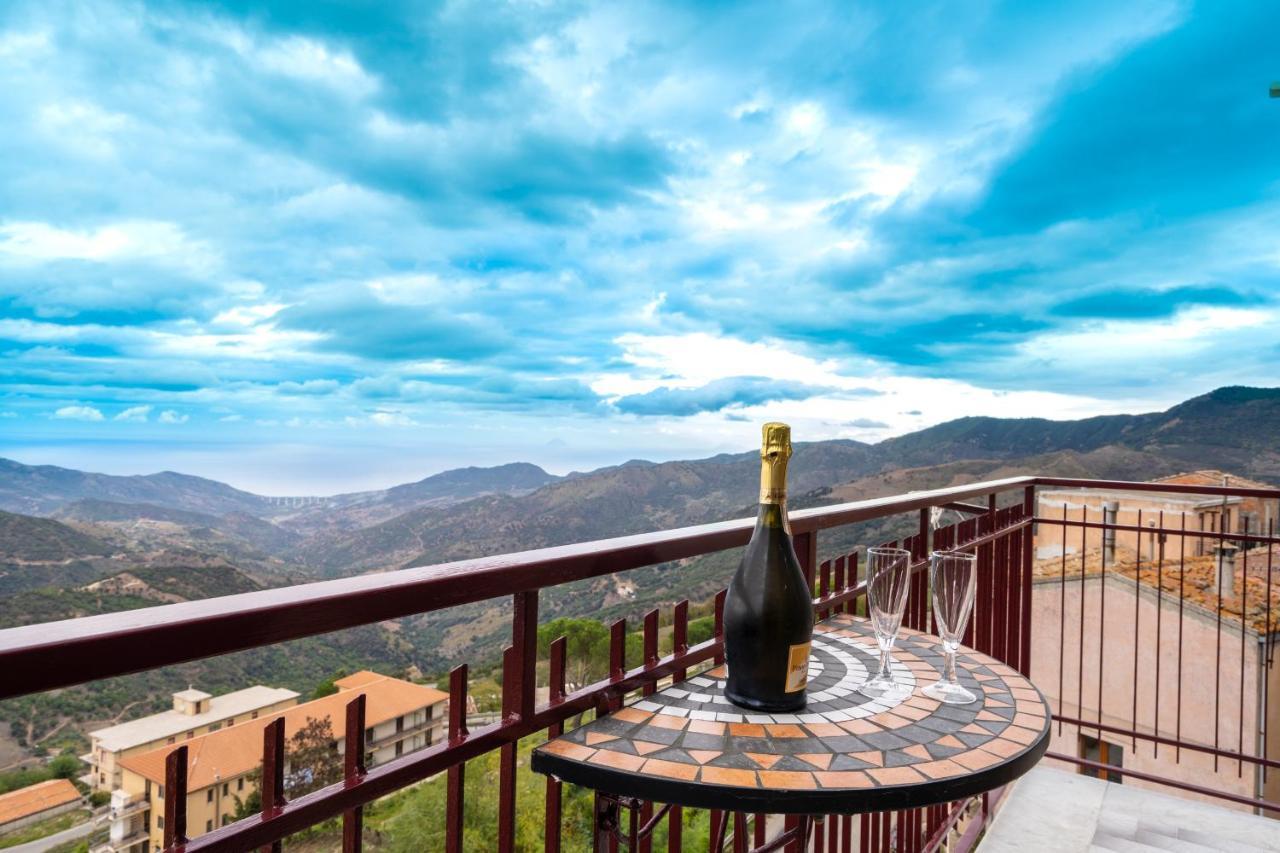 Casa Vacanze Dell'Angelo San Mauro Castelverde 外观 照片
