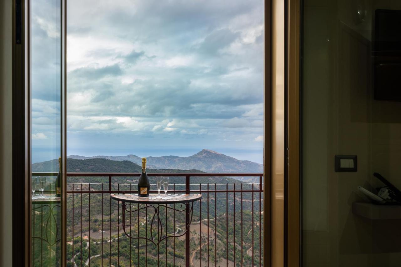 Casa Vacanze Dell'Angelo San Mauro Castelverde 外观 照片